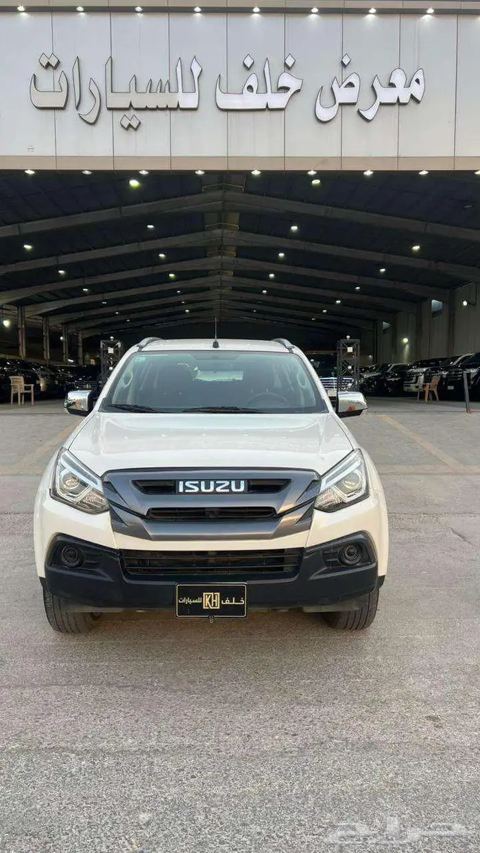 ايسوزو MUX موديل 2022- معرض خلف للسيارات 0