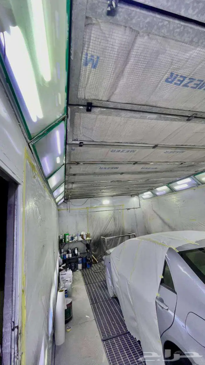 للتقبيل ورشة سمكرة مع فرن في صناعية عسفان 2