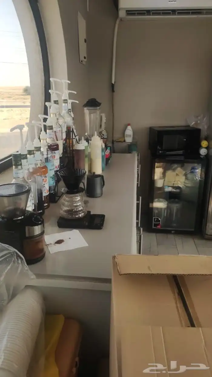 كوفي شوب للبيع بكامل المعدات والأجهزة 4