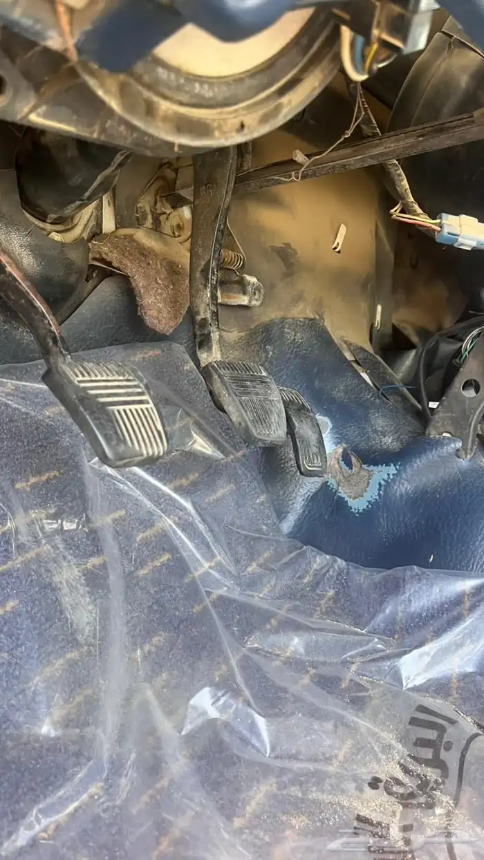 هايلكس 1985 للبيع نظيفه جدآ 16