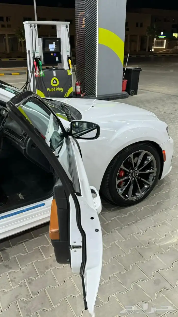 كرايزلر SRT 19