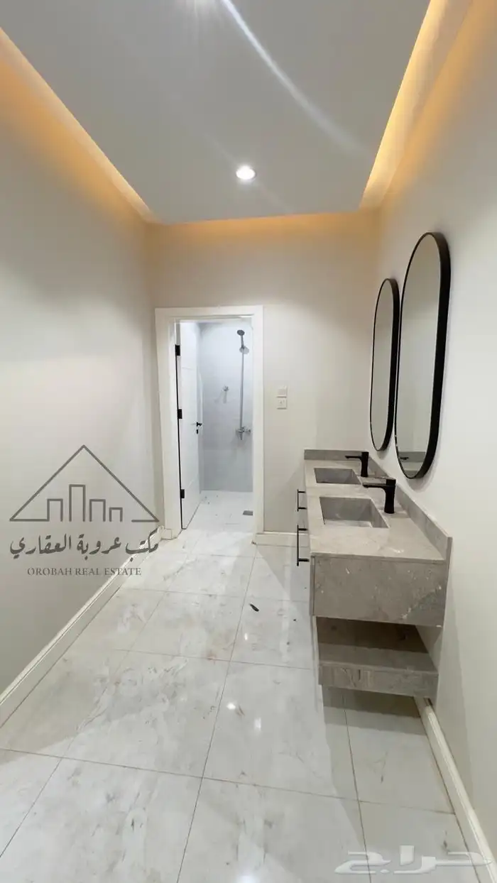 فيلا نص ارض ثلاث ادوار تبوك حي الصفا 0