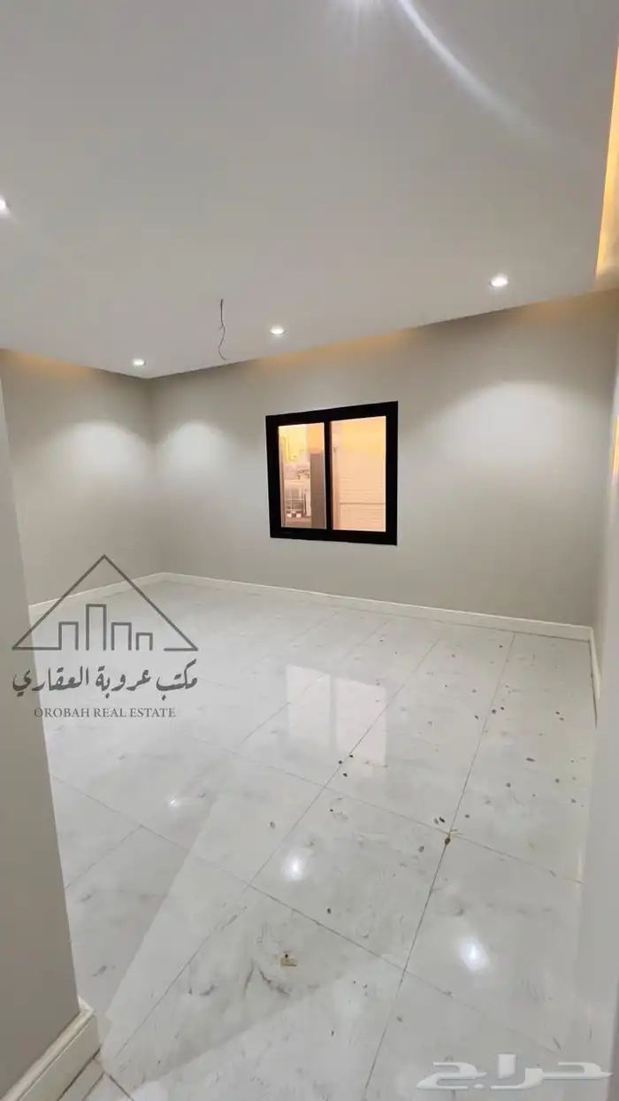 فيلا نص ارض ثلاث ادوار تبوك حي الصفا 1