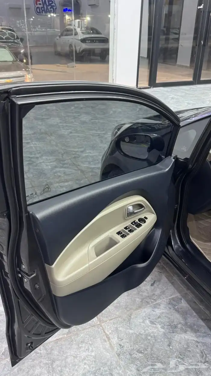 كيا ريو هاتشباك 2016 نص فل 4