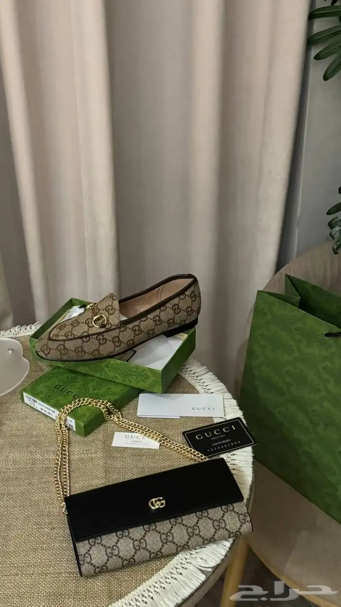 شنط قوتشي موديلات متنوعة السعر شامل التوصيل للمنزل 33