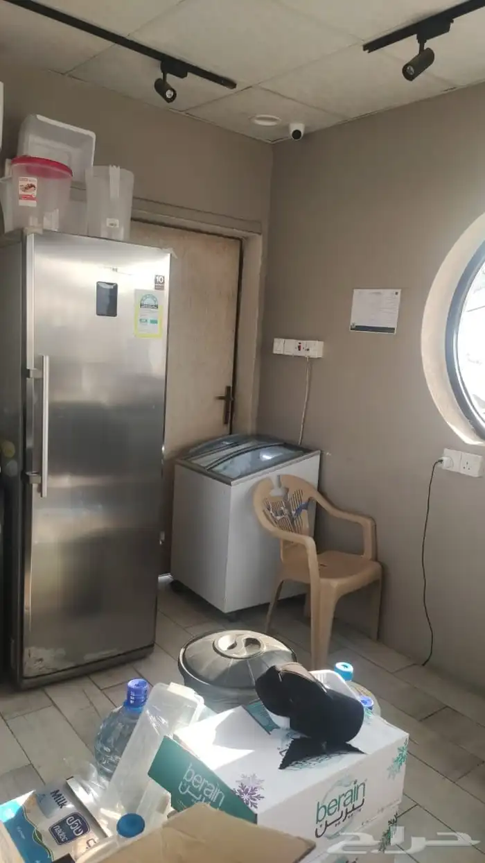 كوفي شوب للبيع بكامل المعدات والأجهزة 3