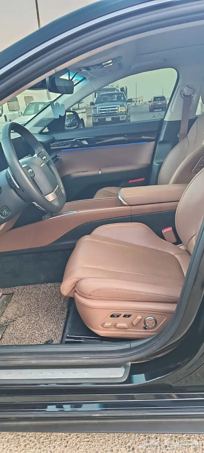 هونداي ازيرا موديل 2023عداد 67الف 6سلندر 6