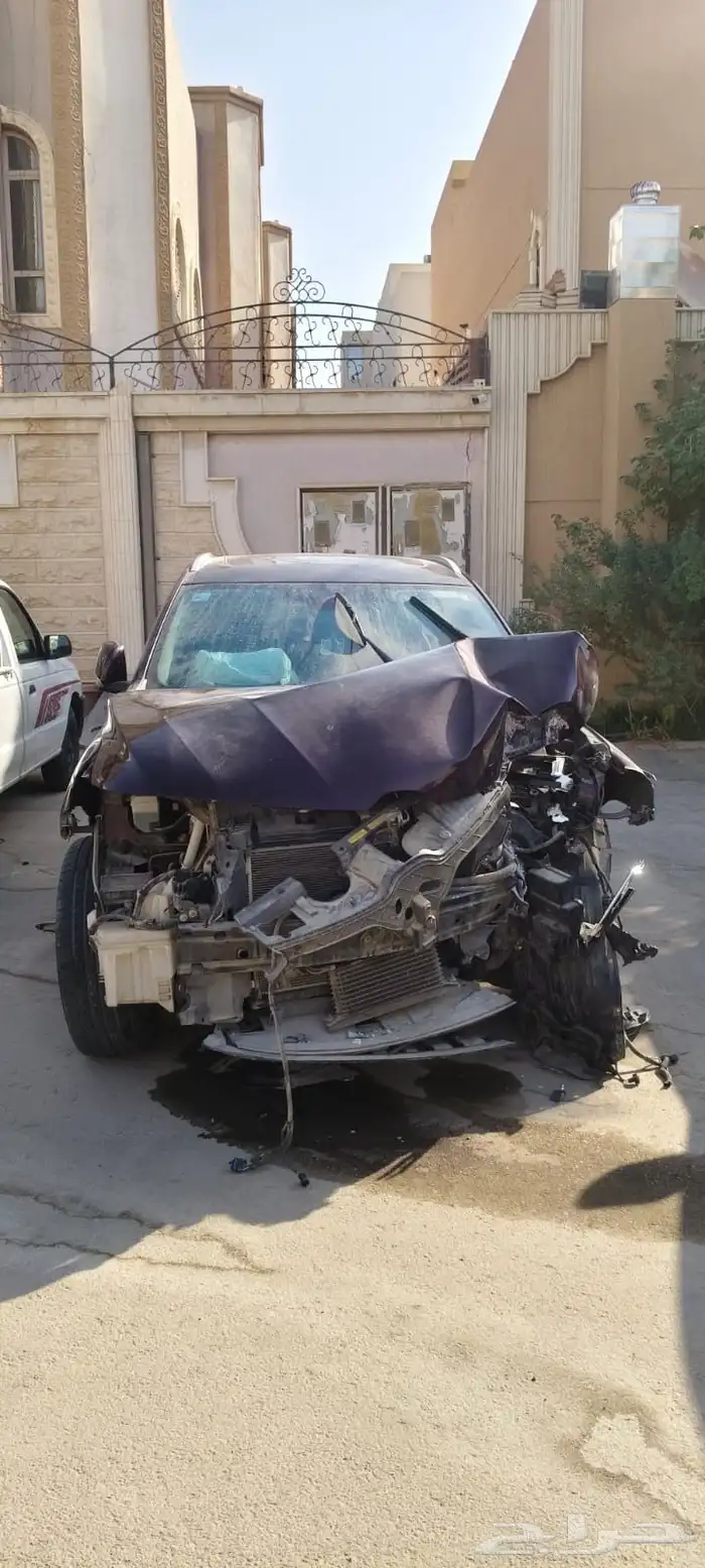 للبيع بحالتها سيارة مصدومة رينو كوليوس 2022 0