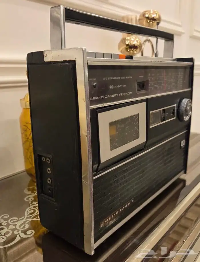 راديو ناشيونال من نوع R-560B 2