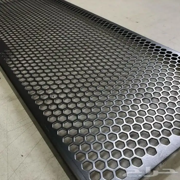 مقاولات عامة وخاصة تركيب وقص كلادينج حديد مظلات سواتر ابوب 13