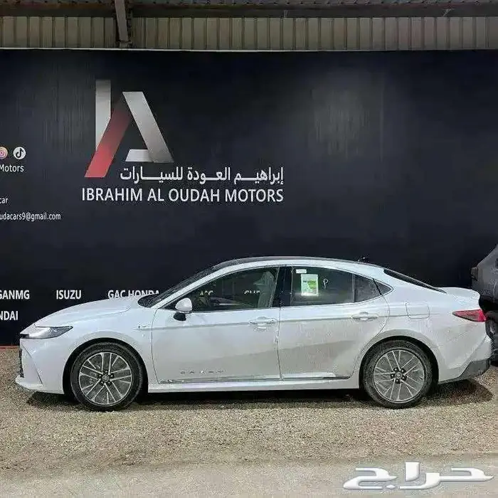 تويوتا كامري LE هايبرد 2025 كاش واقساط اسعار منافسه 4