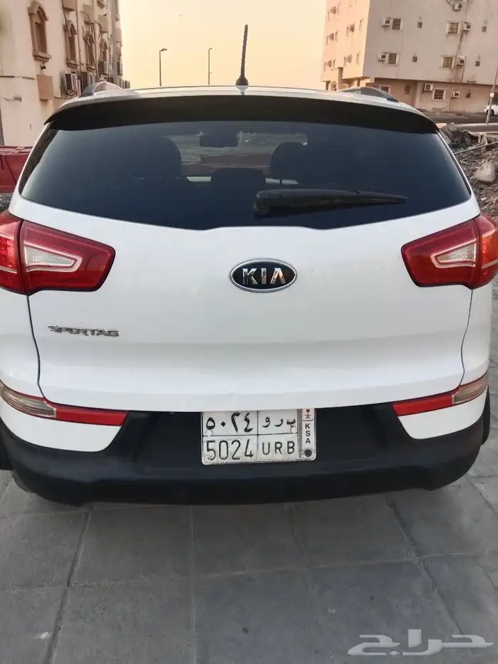 كيا سوبر تاج 2011 2