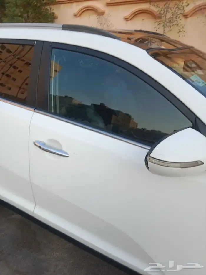 كيا سوبر تاج 2011 4