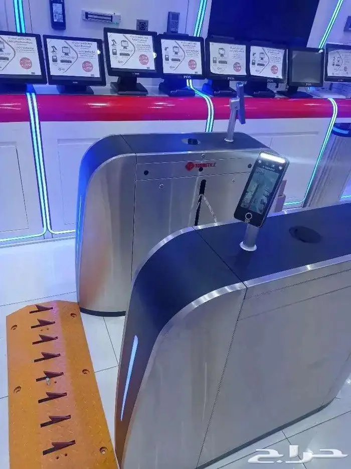 بوابة التحكم في الدخول والخروج بالبصمة والكارت وال QR CODE 5
