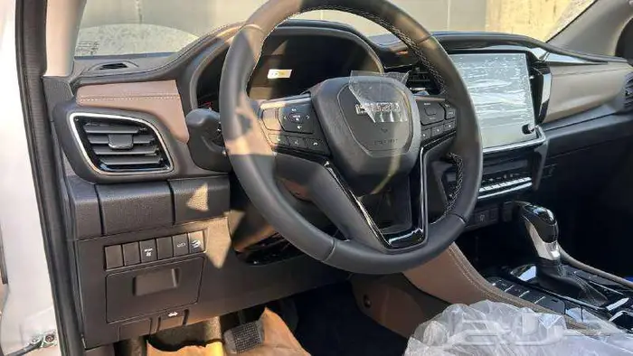 ايسوزو MUX 2025 فل كامل لدى شركة عبدالمجيد الخضر 16