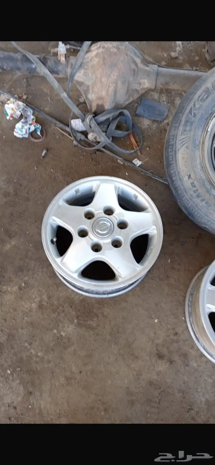 جنوط نجمه اصلي عدد 4 نظيف شرط خاليه من الطعوج والرجه 3