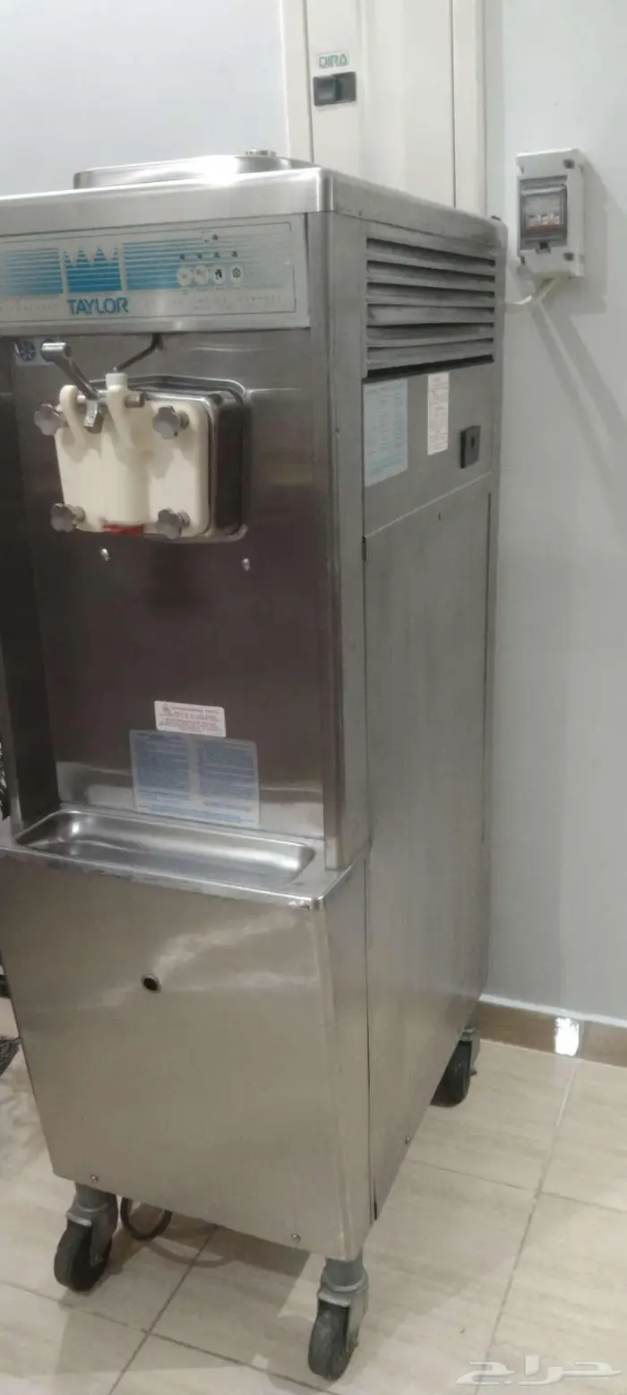 مكينة ايسكريم للبيع تايلور 1