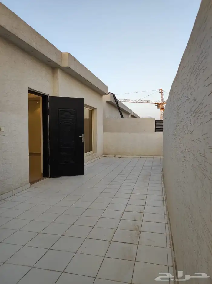 فيلا للإيجار حي العارض 3