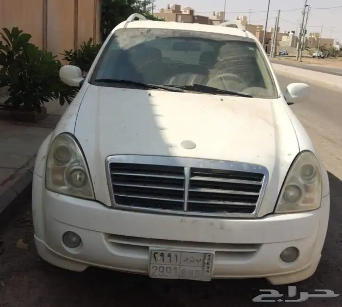 للبيع ريكسون سانغ يانغ موديل 2011 الممشئ 200 وشوي 0