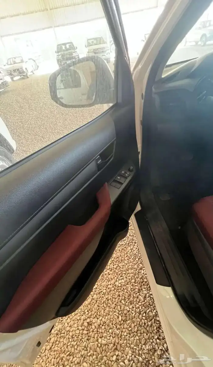 تويوتا هايلوكس غمارتين 2025 اتماتيك اصفار 6