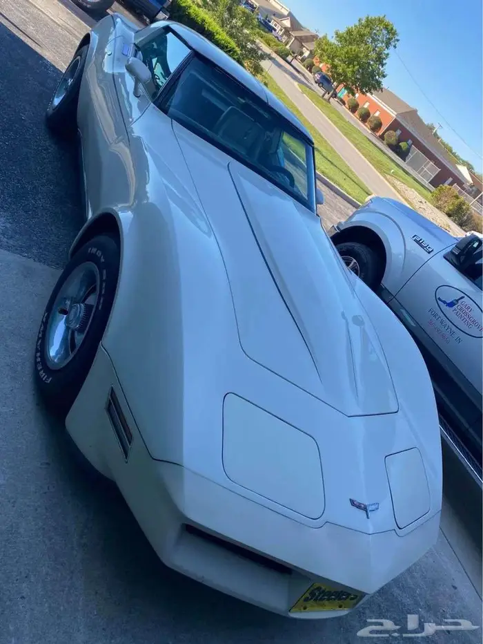 للبيع كورفيت موديل 1980 Chevrolet corvette Stingray 1