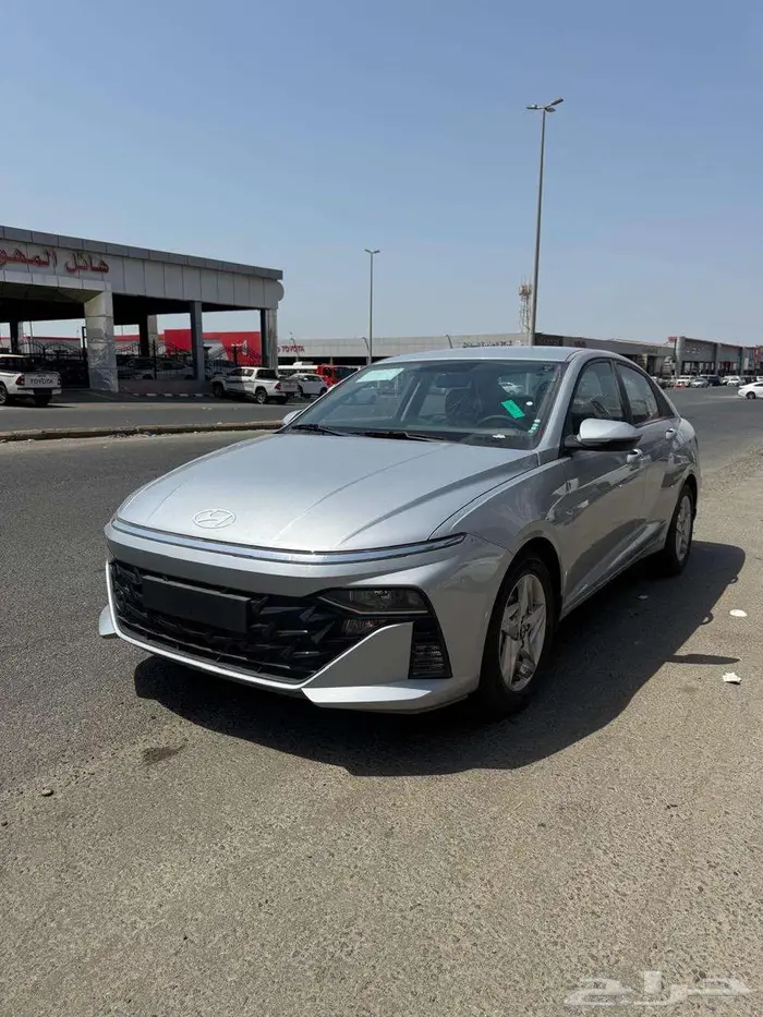 هيوانداى اكسنت سمارت 1500 cc فضى موديل 2026 3