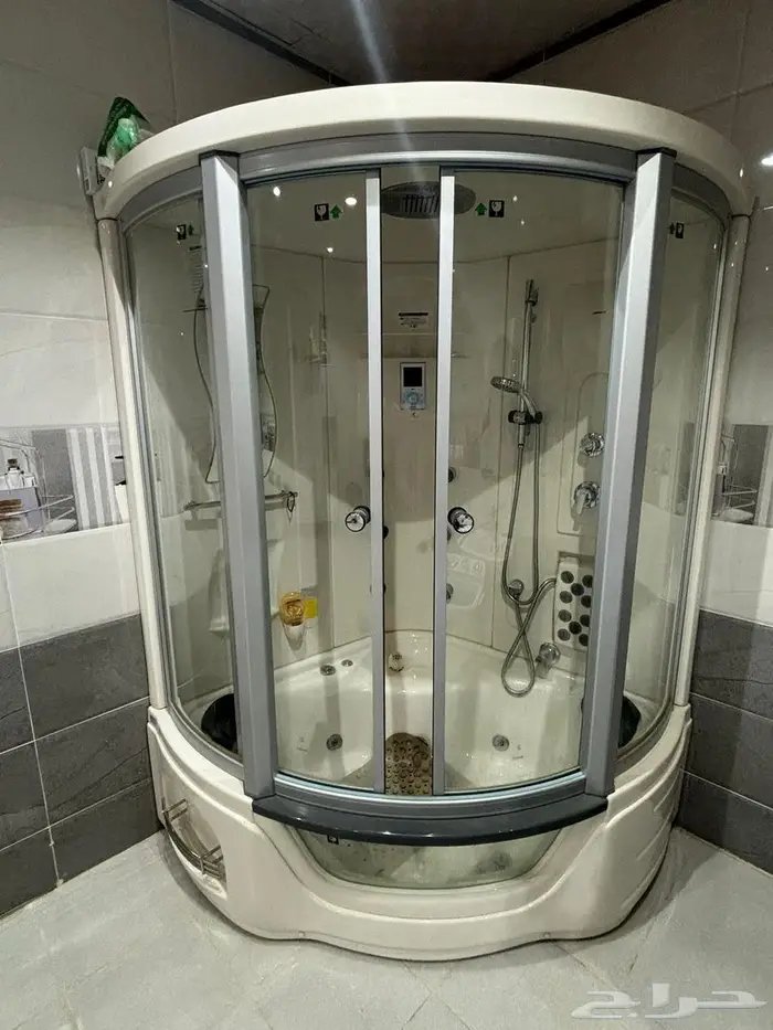 جهاز حمام جاكوزي وبخار للبيع مستعمل نظيف 0