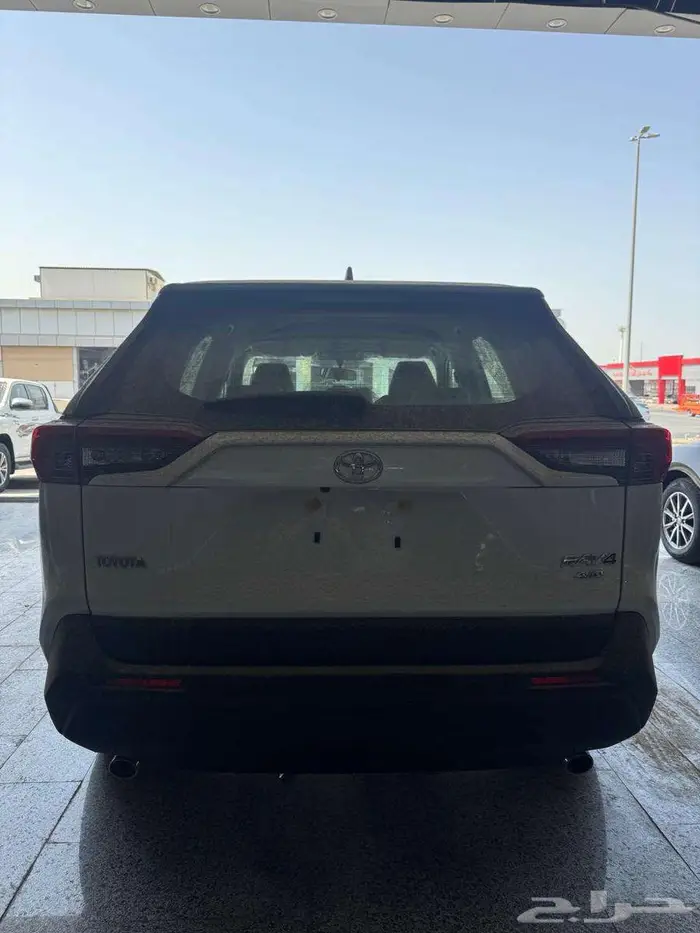 تويوتا راف فور -lE -دفع رباعى 2000 cc ابيض موديل 2025 3