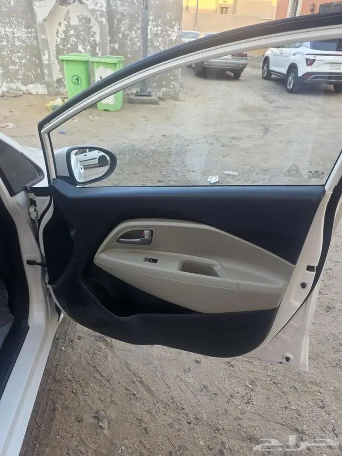 كيا ريو 2015 نظيفه 7