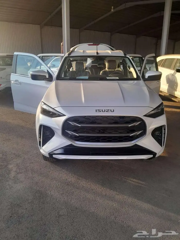 ايسوزو جيب MUX فل كامل دبل 2026 13