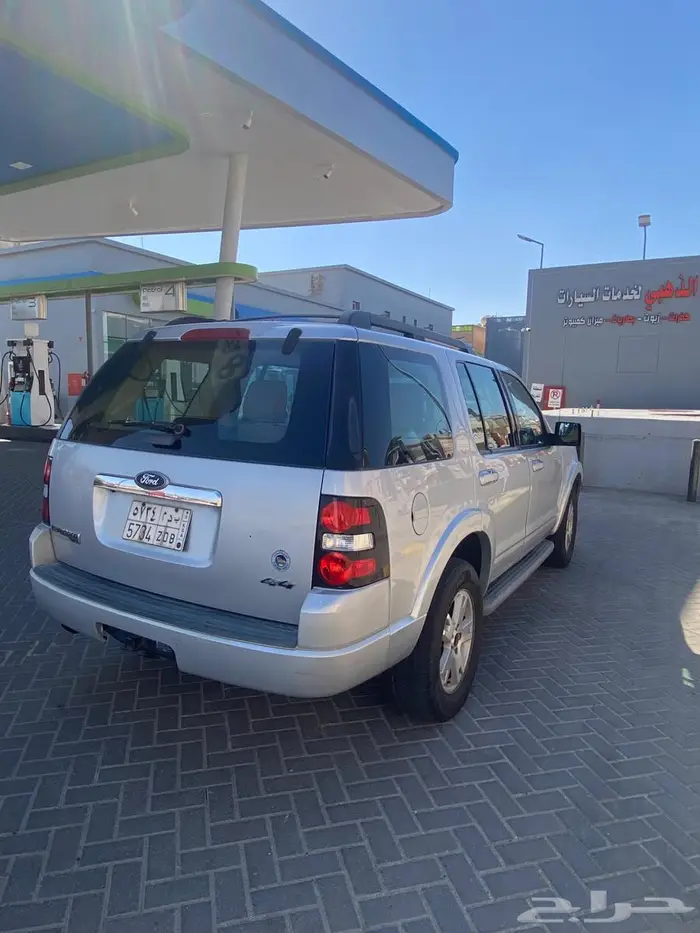 للبيع اكسبلورر موديل 2010 5