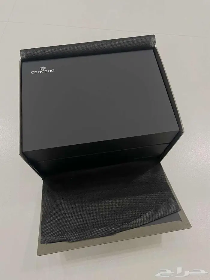 ساعة كونكورد الماس رجالي نظيفة مع كامل ملحقاتها 2