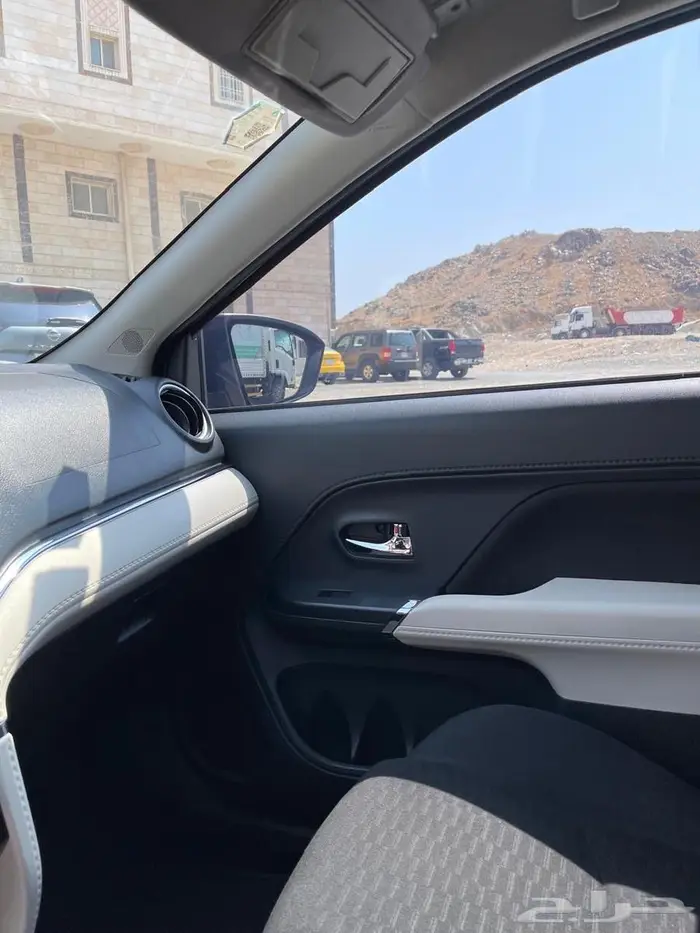 للبيع تويوتا راش 2022 ممشى 102الف 6