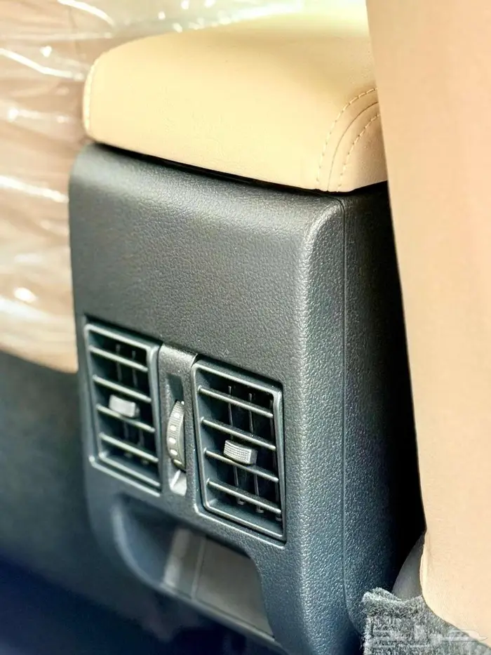 تويوتا يارس واي بلس 2026 1