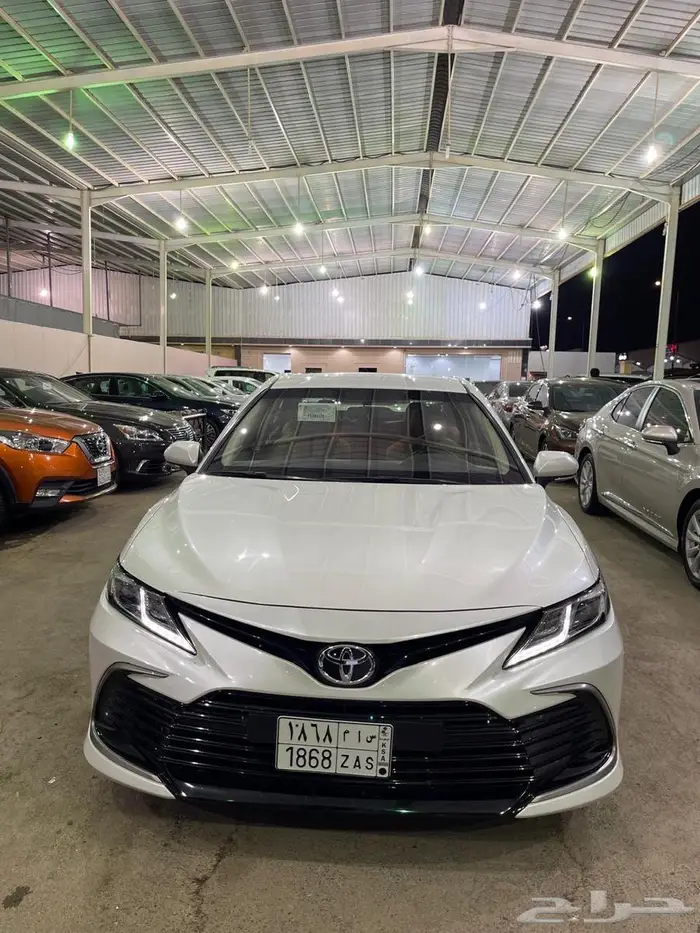 للبيع كامري موديل 2023 6