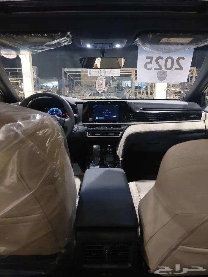 تويوتا كامري LE بنزين 2025 5