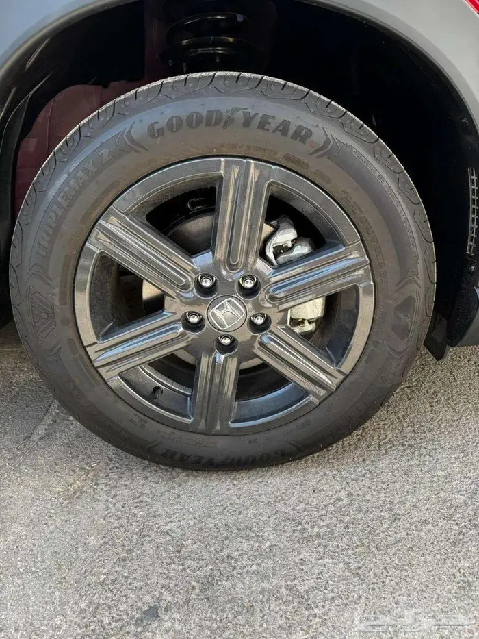 هوندا HR-V نص فل 2025 5