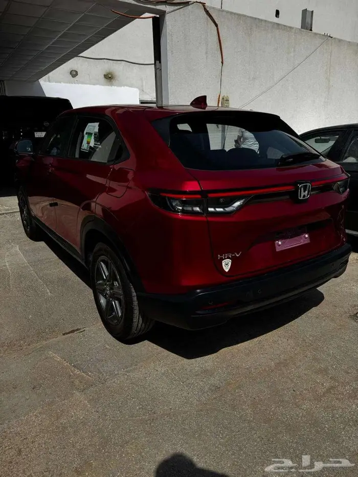 هوندا HR-V نص فل 2025 4