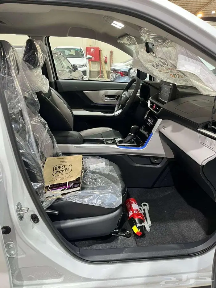 تويوتا فيلوز GLX موديل 2025 6