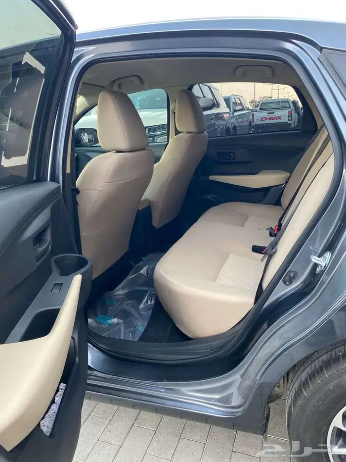 تويوتا يارس موديل 2024 عداد 11 الف كم 10