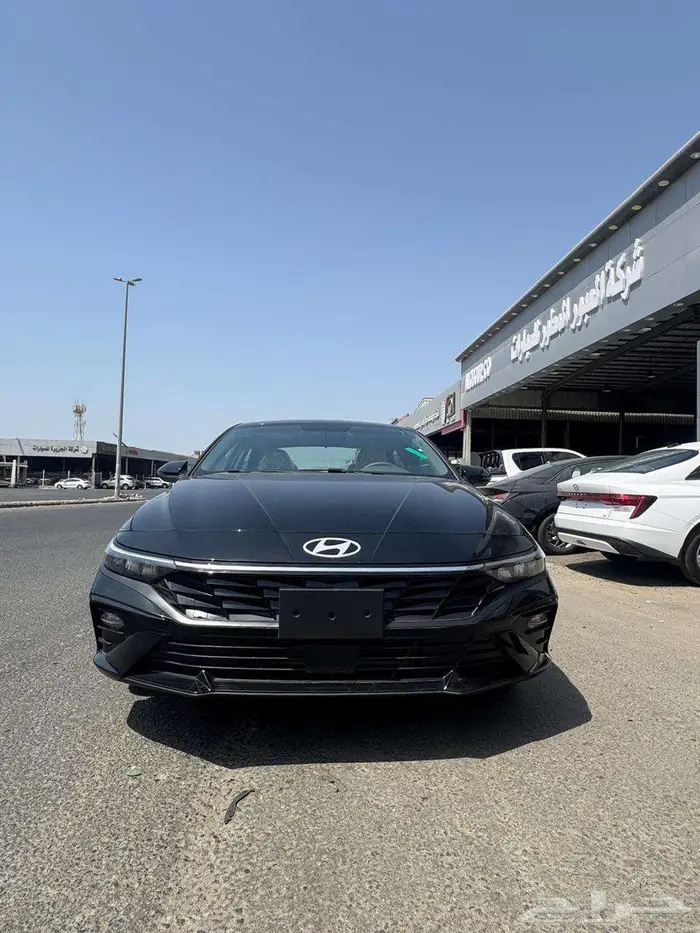 هيوانداى النترا سمارت 2000 cc اسود موديل 2026 3