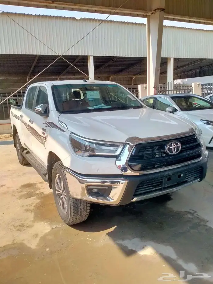 هايلوكس غمارتين S-GLX 4 4 اوتوماتيك 2.4 ديزل 2025 2