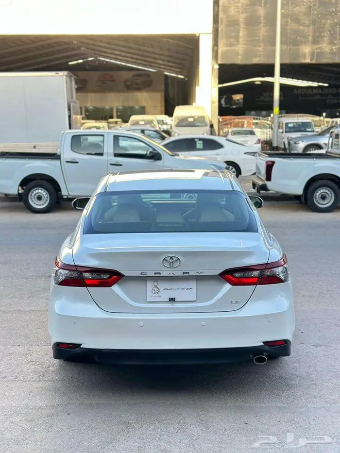 تويوتا كامري LE مطور 2023 5