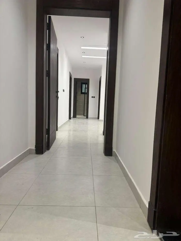 للبيع شقة مميزة   حي المنار 10