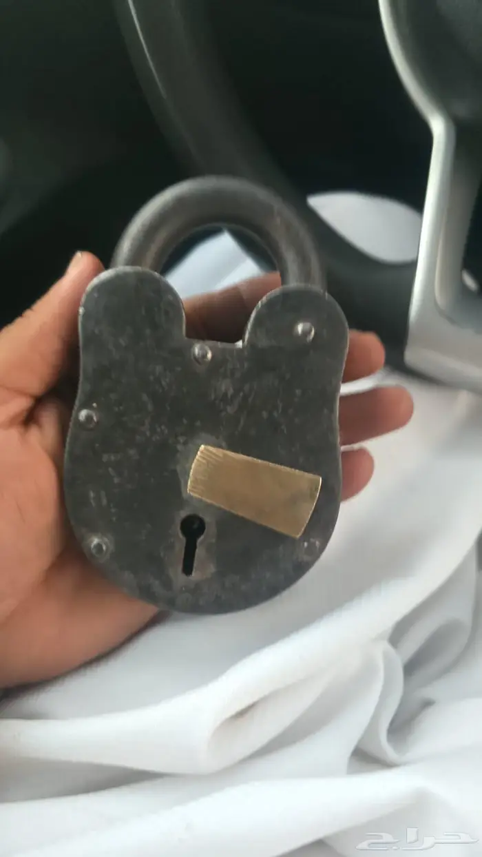 اقفال قديمة 0
