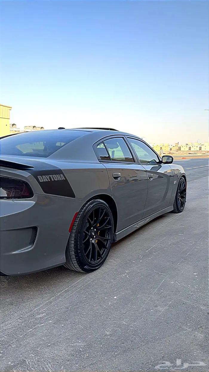 تشارجر دايتونا ار تي 2017 6