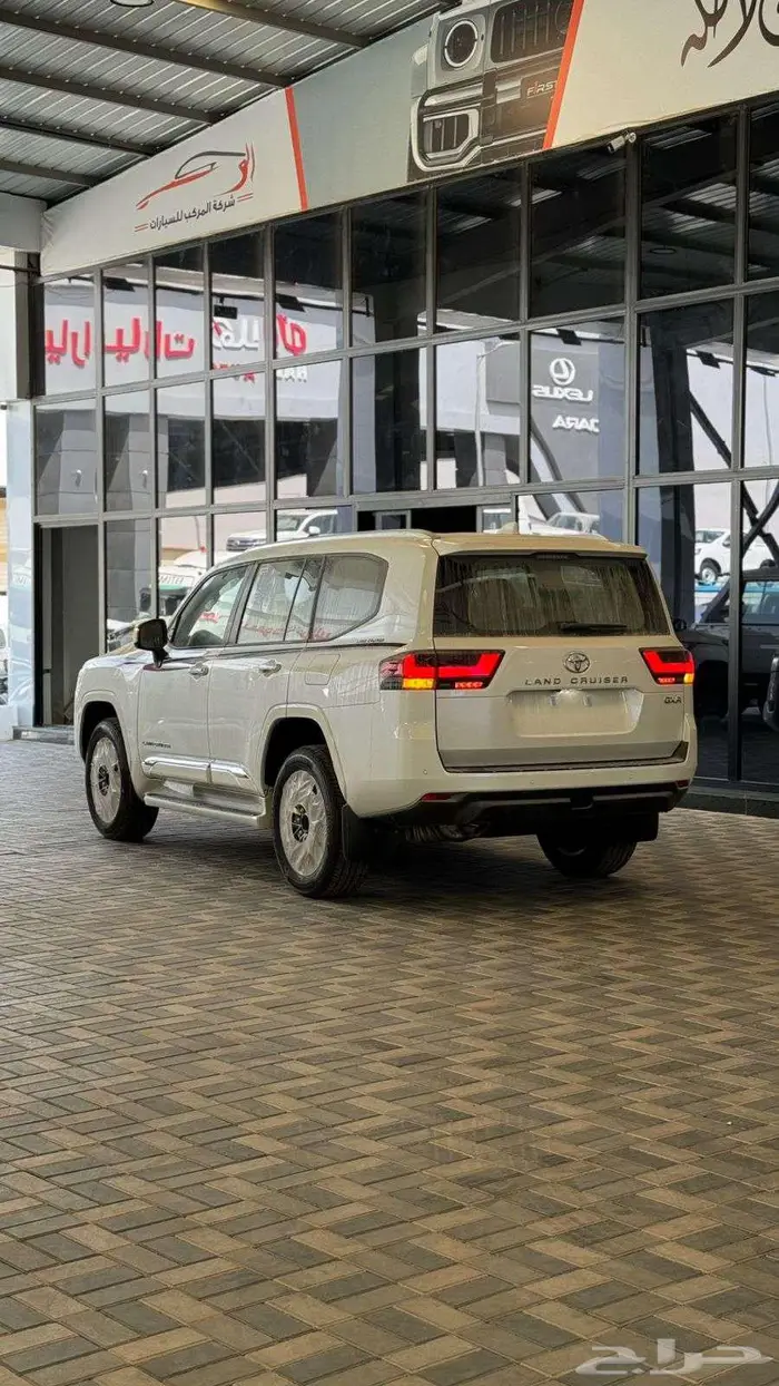 تويوتا لاندكروزر GXR L4 تنفس طبيعي خليجي 2025 - 275000 5