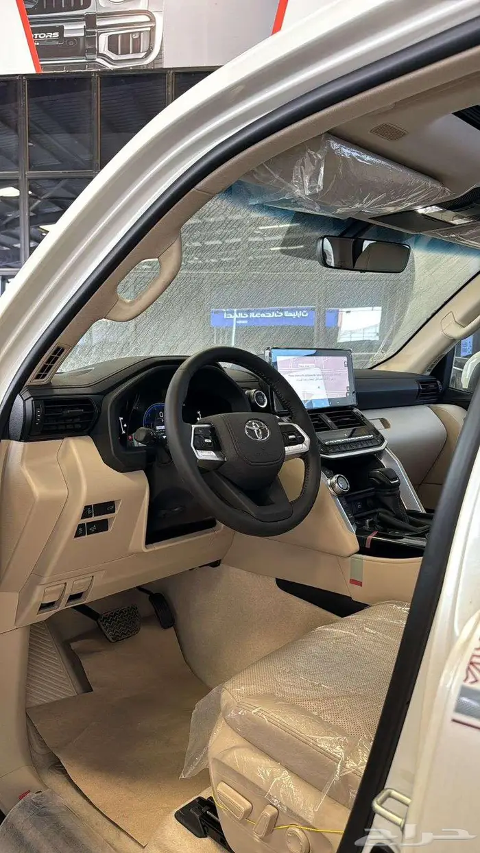 تويوتا لاندكروزر GXR L4 تنفس طبيعي خليجي 2025 - 275000 1