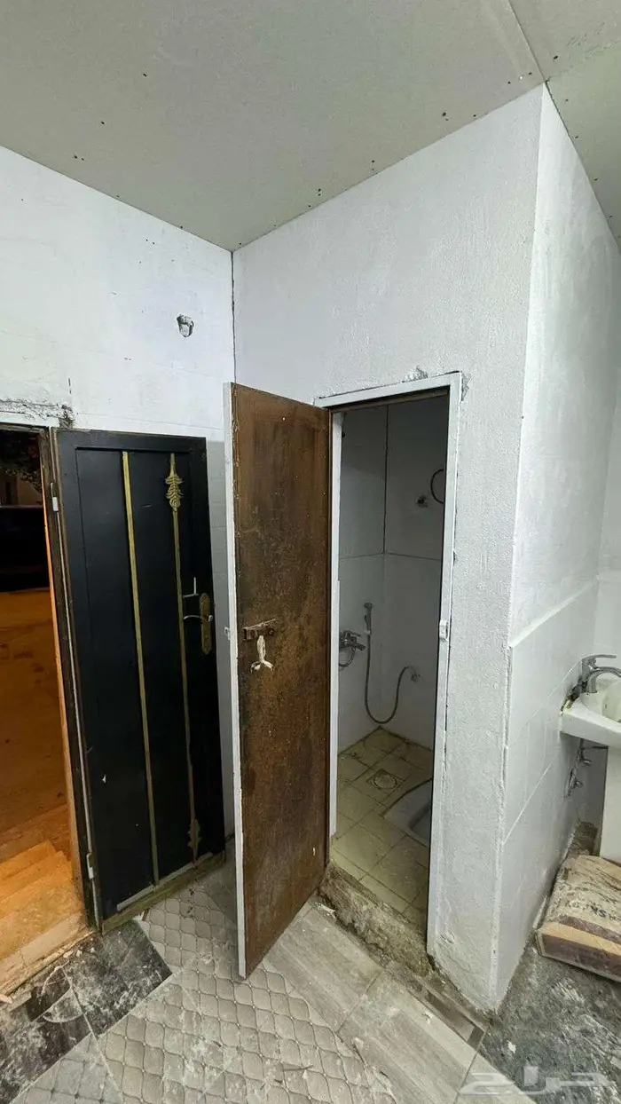 للايجار غرفة في الرياض حي الملك فيصل  عرض رقم H1356 4