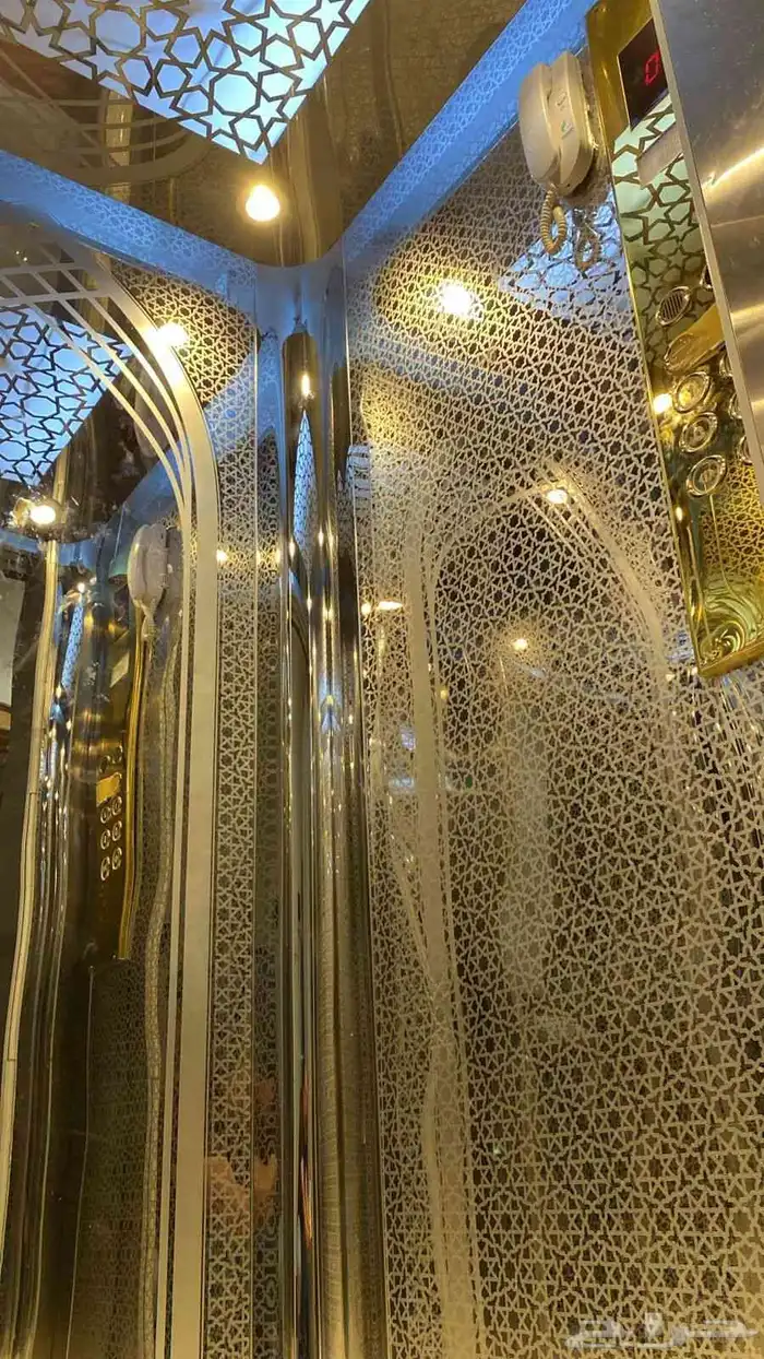 للبيع  مصعد فاخر ومتكامل 0